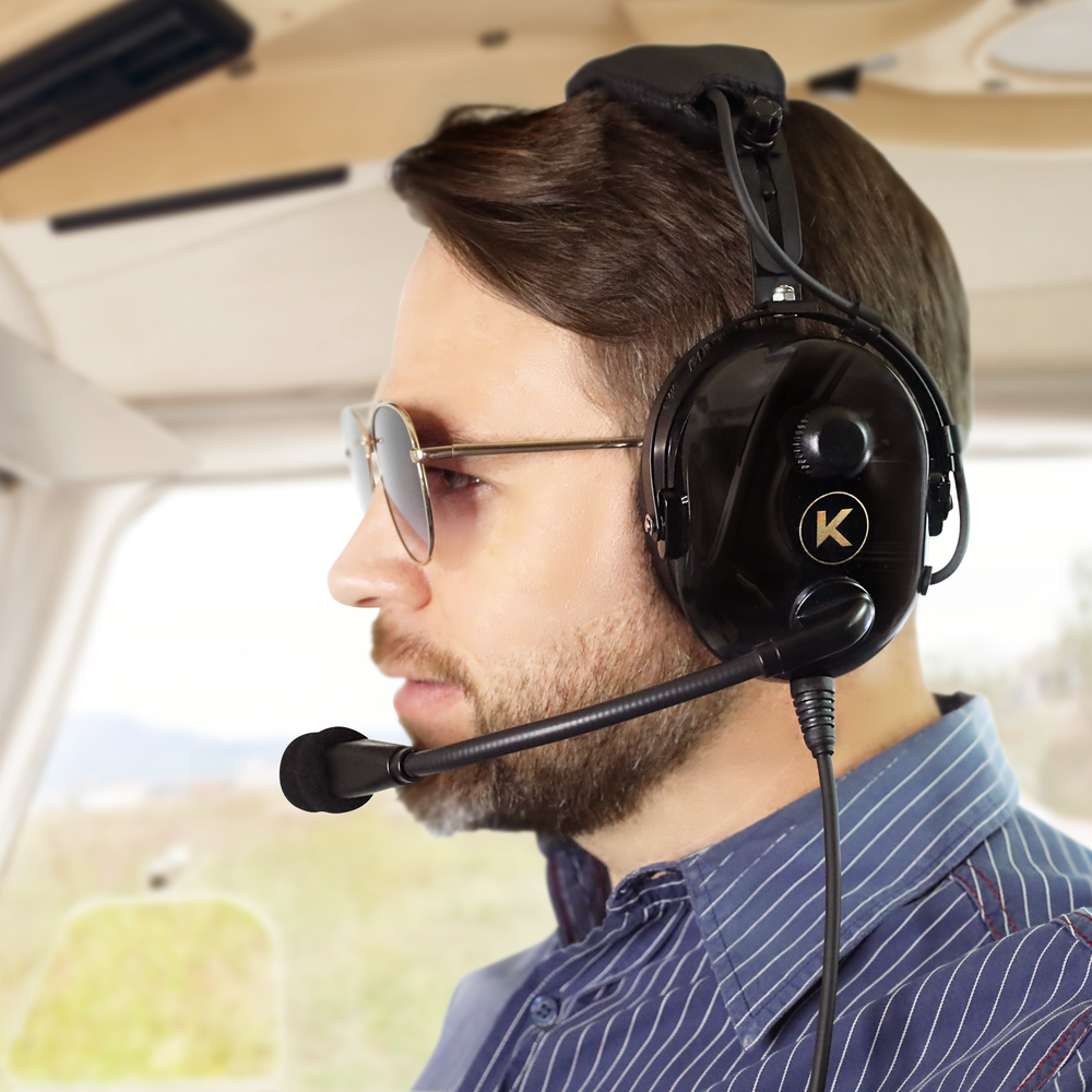 Choosing the Right Aviation Headset: The Must-Checklist