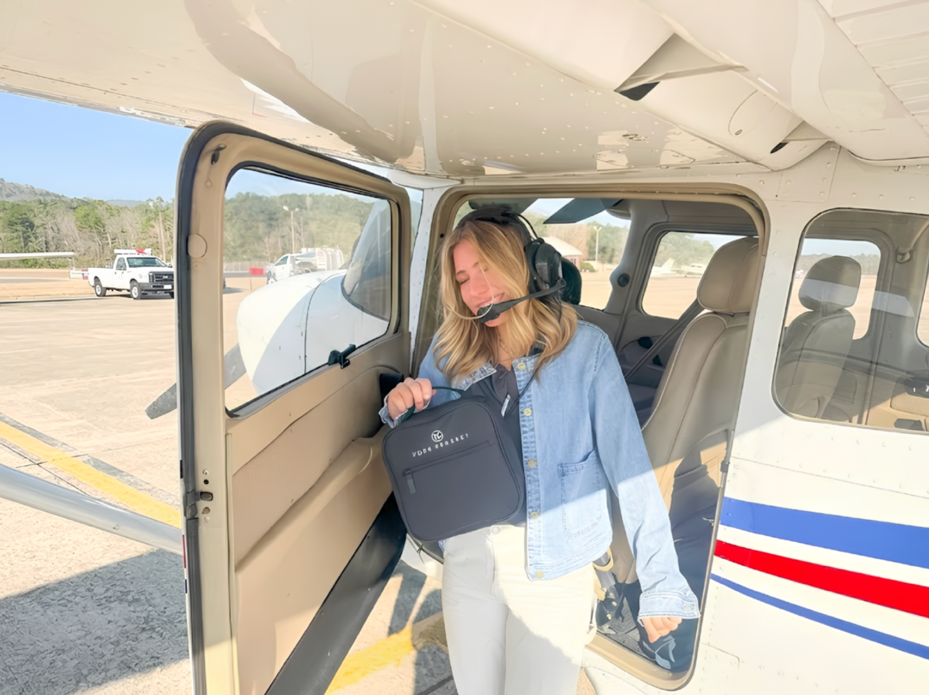 What Makes a Good Student Pilot Headset? 7 Things Your Flight School Won't Tell You